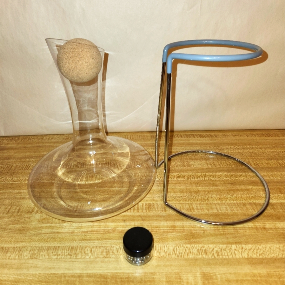 Glass Decanter with Stand and Stopper
